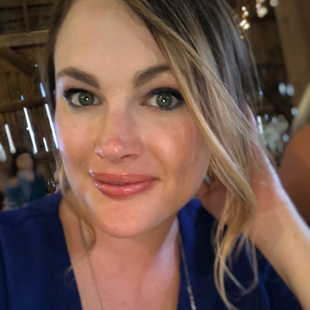 Meet your Posher, Kari